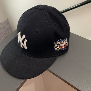 New York Yankees 2009 World Series Inaugural Season 7 1/2